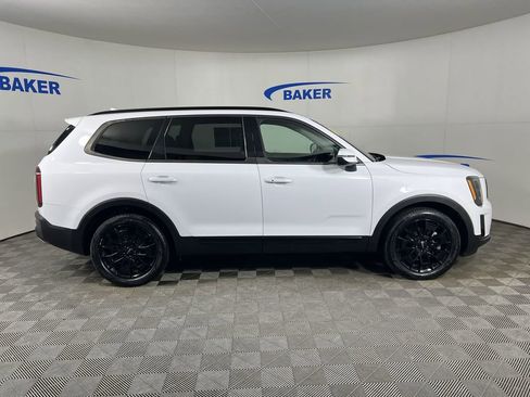 Used 2022 Kia Telluride EX w/ EX Premium Package image 10