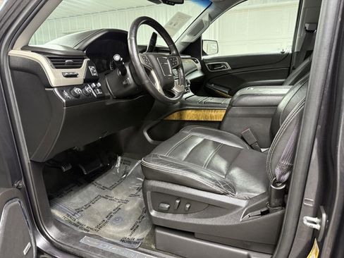 Used 2017 GMC Yukon Denali w/ Open Road Package image 8