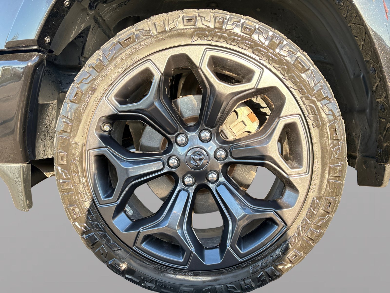 Certified 2020 RAM 1500 Limited w/ Black Appearance Package AWD/4WD image 9