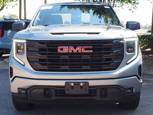 Used 2024 GMC Sierra 1500 Elevation AWD/4WD image 2