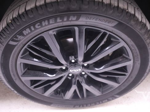 Used 2022 Kia Telluride SX w/ SX Prestige Package image 37