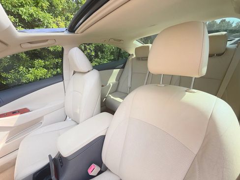 Used 2012 Lexus ES 350 FWD image 36
