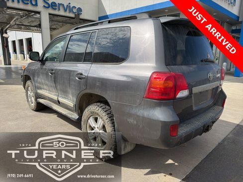 Used 2013 Toyota Land Cruiser image 3