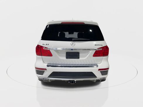 Used 2016 Mercedes-Benz GL 63 AMG 4MATIC w/ Accessory Chrome Package image 16