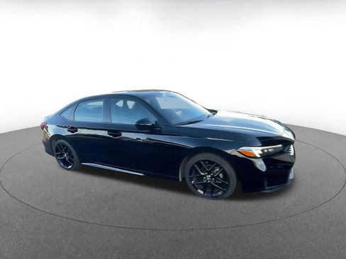 Used 2025 Honda Civic Sport image 2