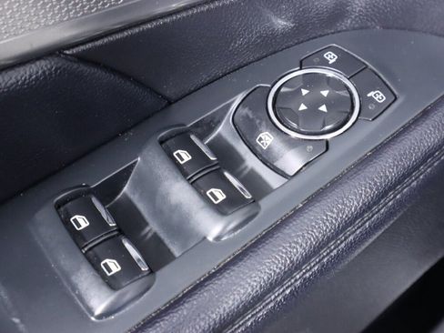Used 2018 Ford Explorer XLT w/ Equipment Group 201A AWD/4WD image 29