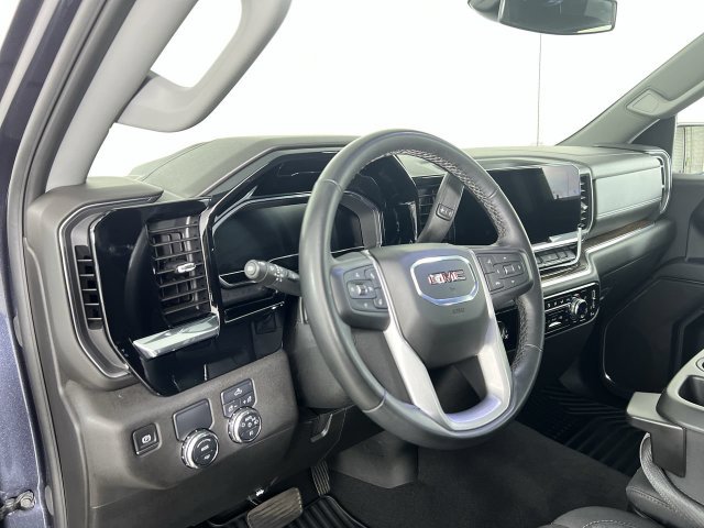 Used 2024 GMC Sierra 1500 Elevation RWD image 10