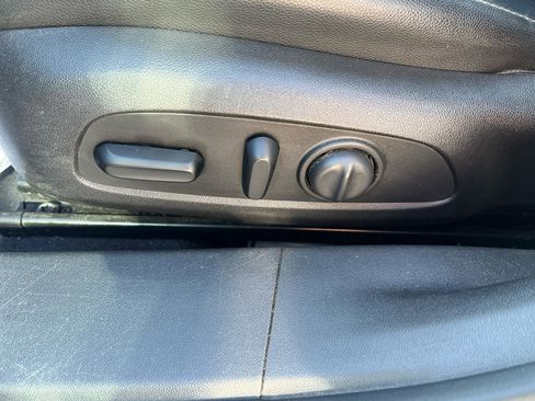 Used 2017 Chevrolet Malibu LT w/ Leather Package FWD image 19