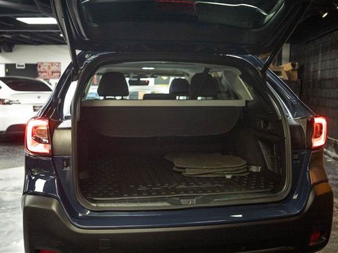 Used 2024 Subaru Outback Onyx Edition AWD/4WD image 7