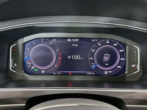 Used 2021 Volkswagen Tiguan SEL FWD image 33