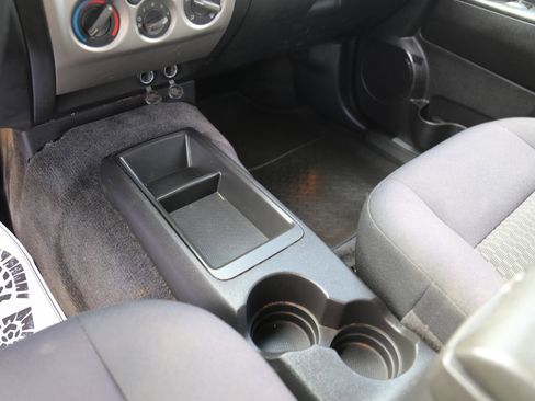 Used 2008 GMC Canyon SLE image 13