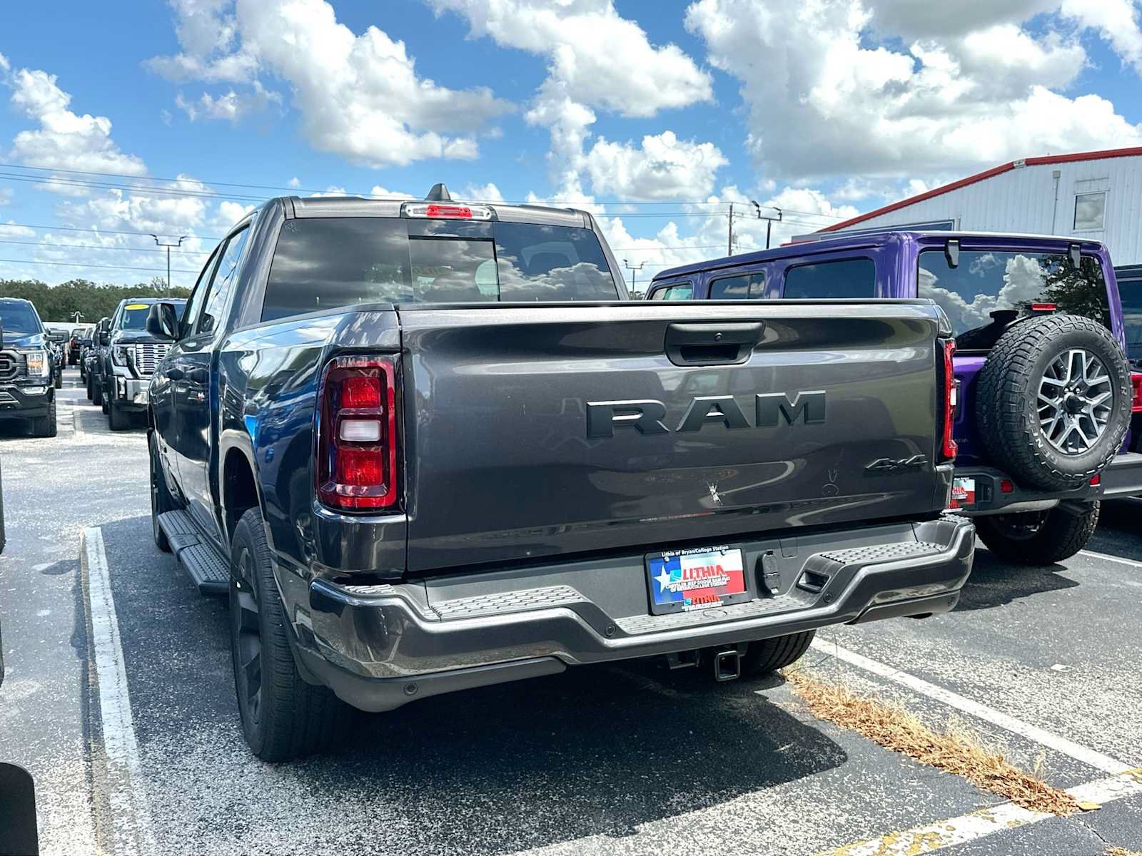New 2026 RAM 1500 Express AWD/4WD image 4
