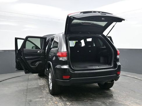 Used 2021 Jeep Grand Cherokee Laredo image 43