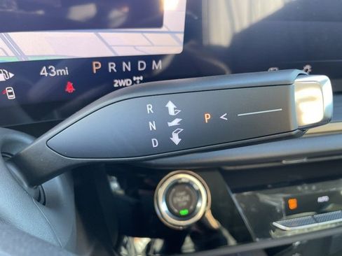 New 2025 Buick Envision Avenir image 16