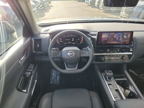 New 2026 Nissan Pathfinder SL FWD image 12