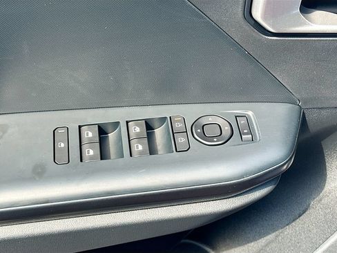 New 2026 Kia K4 FWD image 17