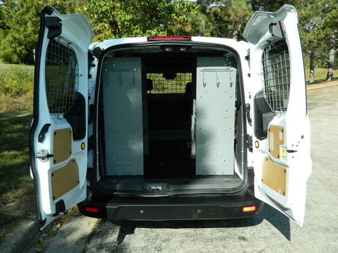 Used 2021 Ford Transit Connect XL image 9