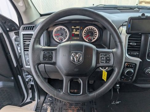 Used 2017 RAM 1500 Classic SLT image 11