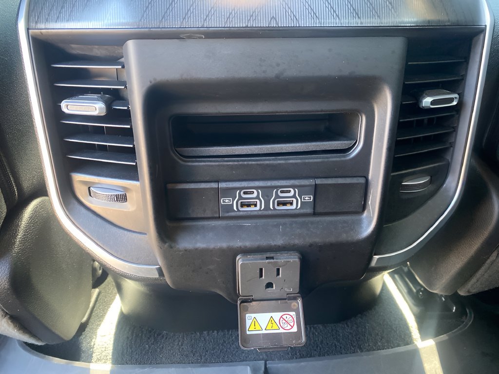 Used 2025 RAM 1500 Big Horn AWD/4WD image 15
