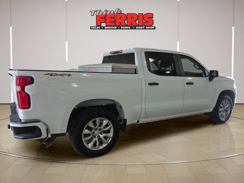 Used 2021 Chevrolet Silverado 1500 Custom AWD/4WD image 5