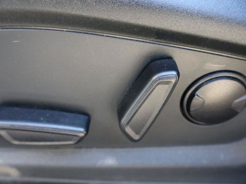 Used 2022 Ford Explorer ST AWD/4WD image 23