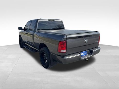 Used 2019 RAM 1500 Express w/ Express Value Package AWD/4WD image 4