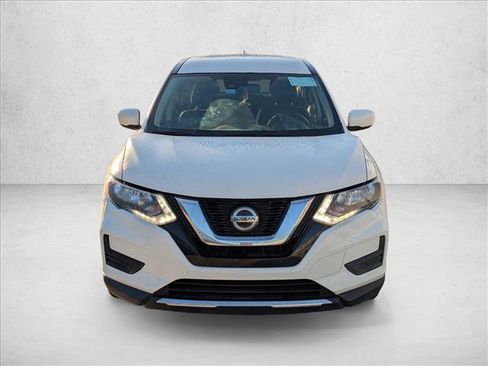 Used 2020 Nissan Rogue S FWD image 2