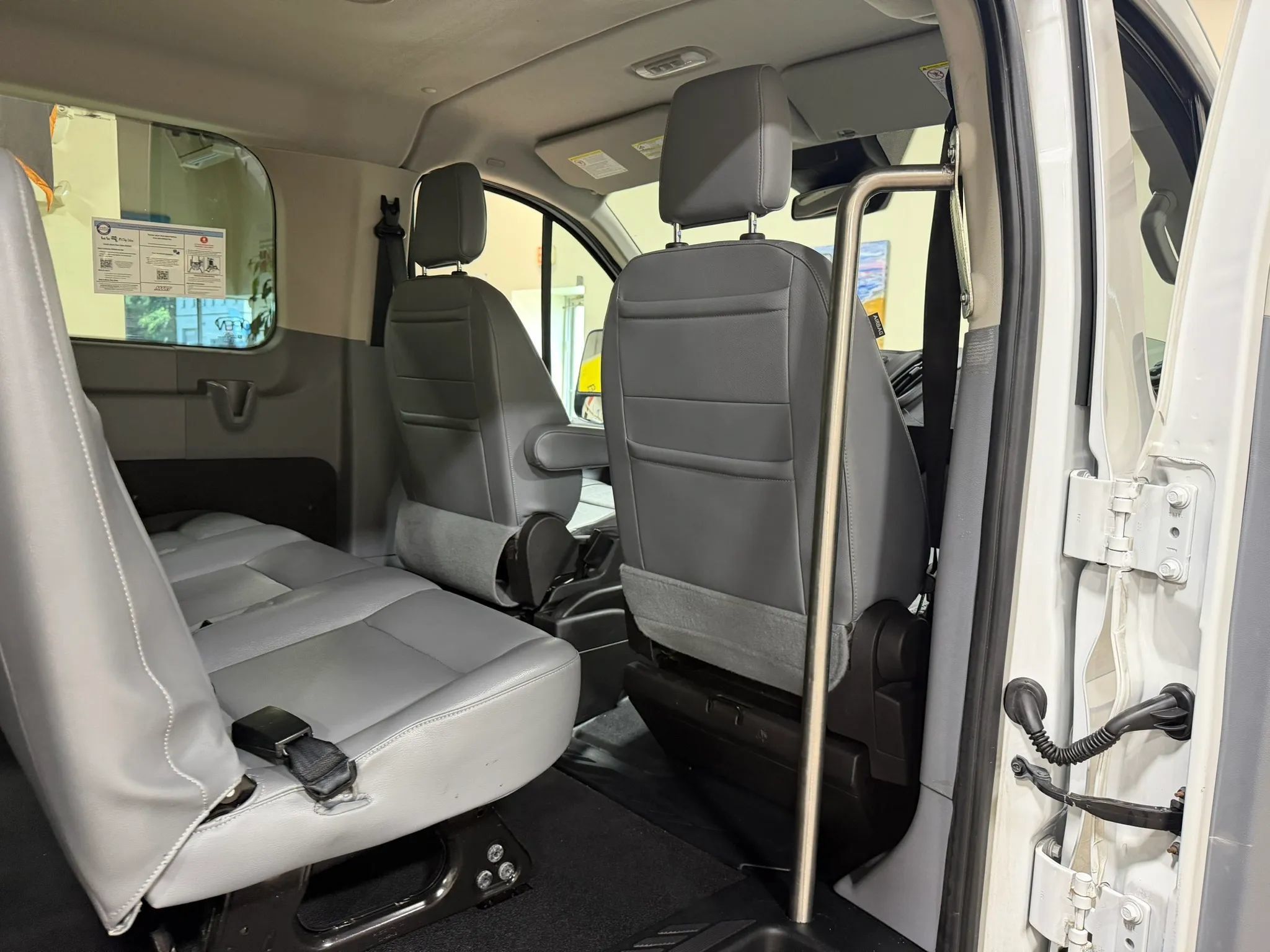 Used 2019 Ford Transit 350 XL RWD image 27