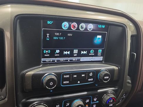 Used 2016 Chevrolet Silverado 1500 High Country w/ High Country Premium Package AWD/4WD image 8