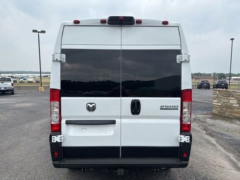 New 2026 RAM ProMaster 2500 w/ Premium Convenience Group FWD image 4
