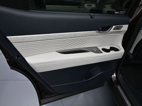 Used 2024 Hyundai Palisade Calligraphy image 14