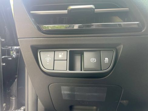 Certified 2024 Kia EV6 Light RWD image 10