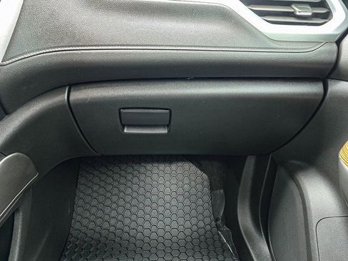 Used 2020 GMC Acadia SLE w/ LPO, Floor Liner Package image 20