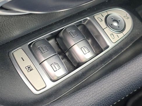 Used 2022 Mercedes-Benz E 350 4MATIC Sedan image 29