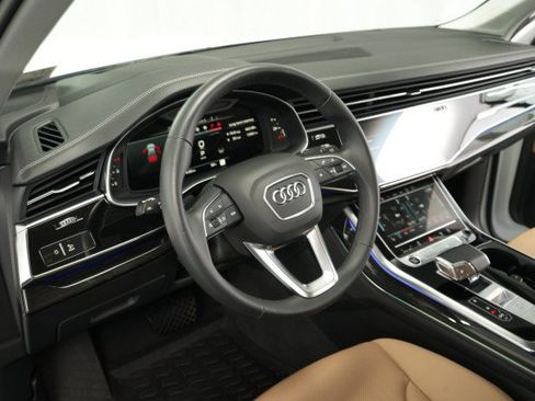 Used 2023 Audi Q7 3.0T Prestige AWD/4WD image 32