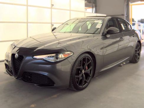 Used 2021 Alfa Romeo Giulia Ti w/ Nero Edizione RWD image 1