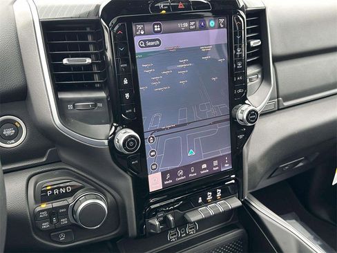 New 2026 RAM 1500 4x4 Crew Cab image 11