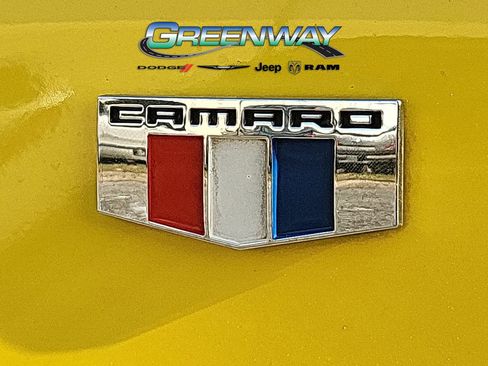 Used 2018 Chevrolet Camaro SS image 9