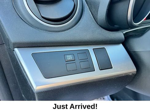 Used 2011 MAZDA MAZDA3 i Touring image 17