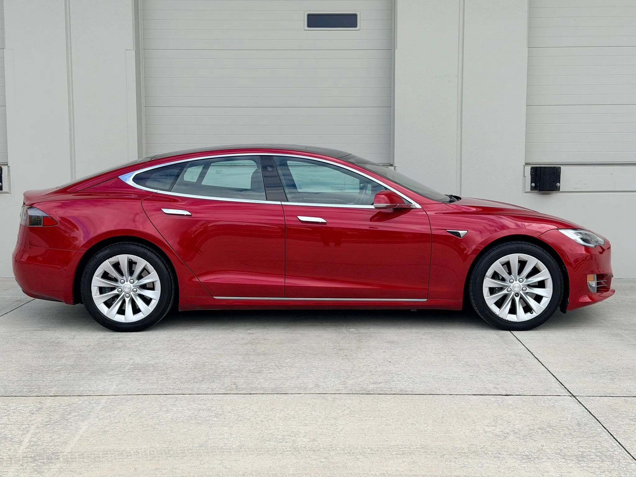Used 2018 Tesla Model S 75D AWD/4WD image 6