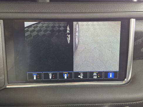 Used 2024 GMC Yukon Denali w/ Max Trailering Package image 47