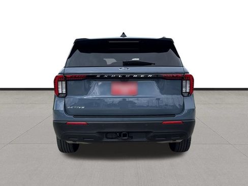 Used 2026 Ford Explorer Active RWD image 6