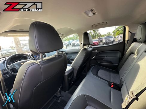 Used 2021 Chevrolet Colorado Z71 AWD/4WD image 23
