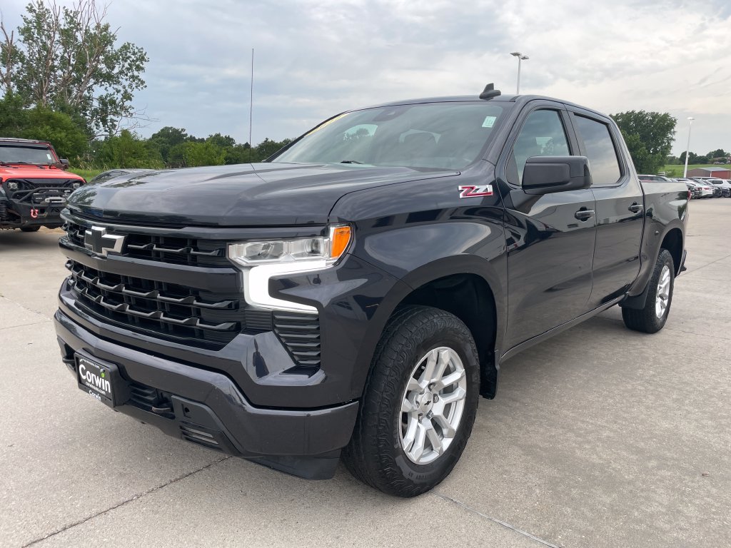 Used 2022 Chevrolet Silverado 1500 RST AWD/4WD image 7
