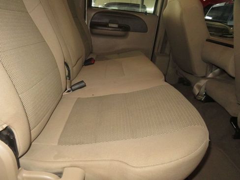 Used 2004 Ford F250 Lariat AWD/4WD image 32