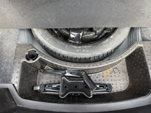 Used 2018 Cadillac XTS Luxury image 26