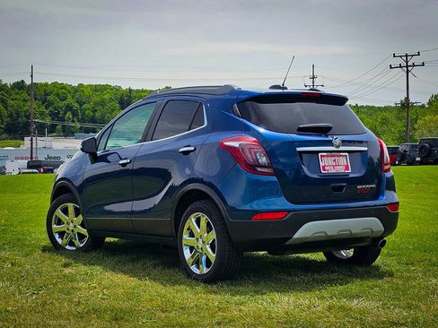 Used 2019 Buick Encore Essence w/ Experience Buick Package FWD image 5
