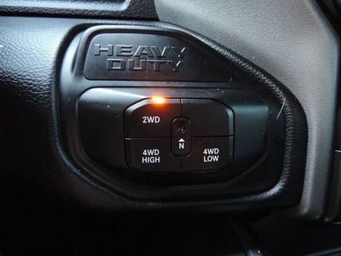 Used 2025 RAM 3500 Laramie image 27