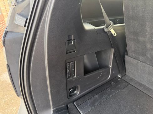 Used 2018 Ford Expedition Platinum image 13