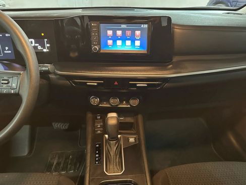 Used 2025 Nissan Kicks S AWD/4WD image 16